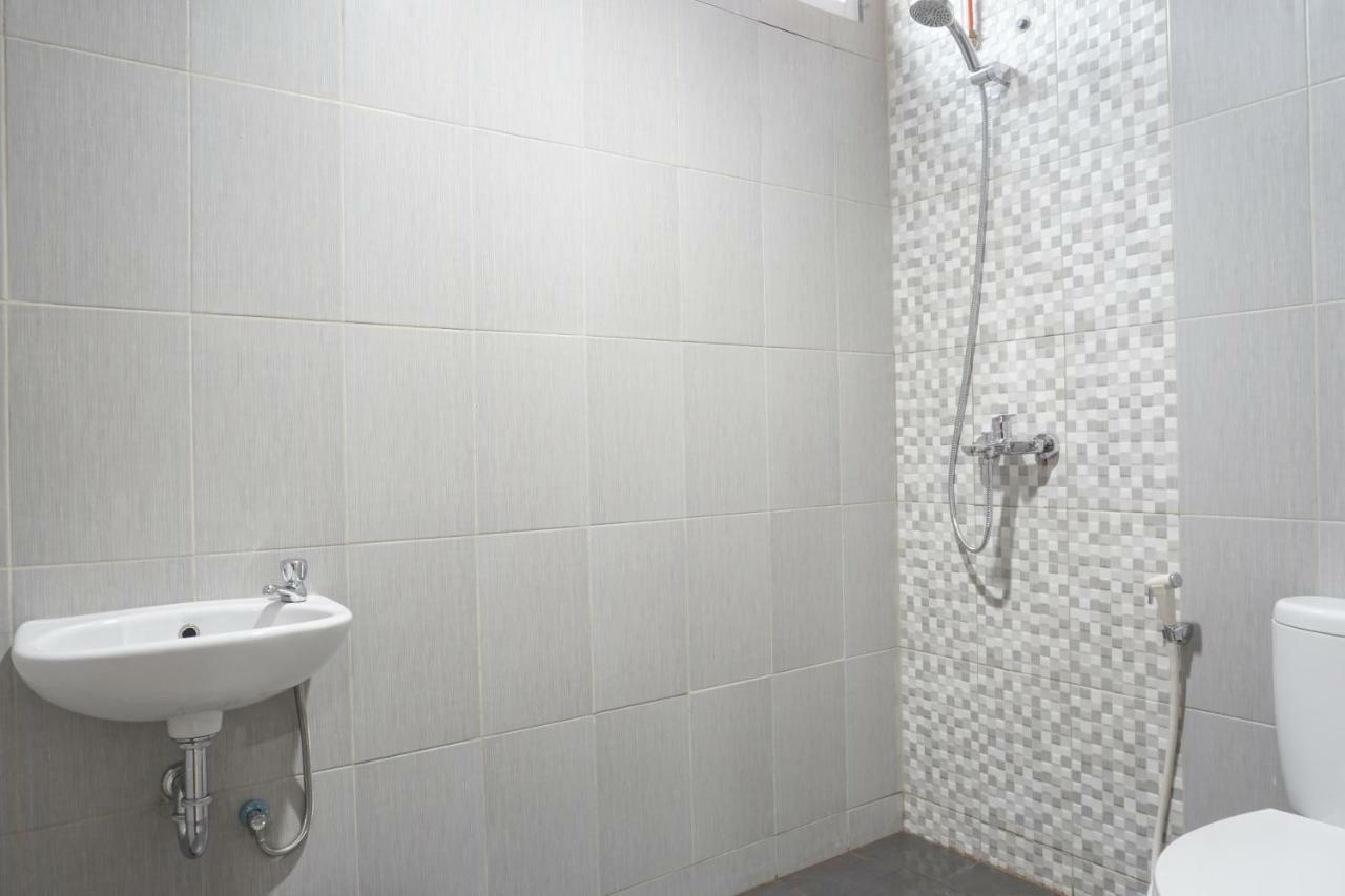 Residences By Reddoorz Near Mt Haryono - Minimum Stay 7 Days Cakarta Dış mekan fotoğraf